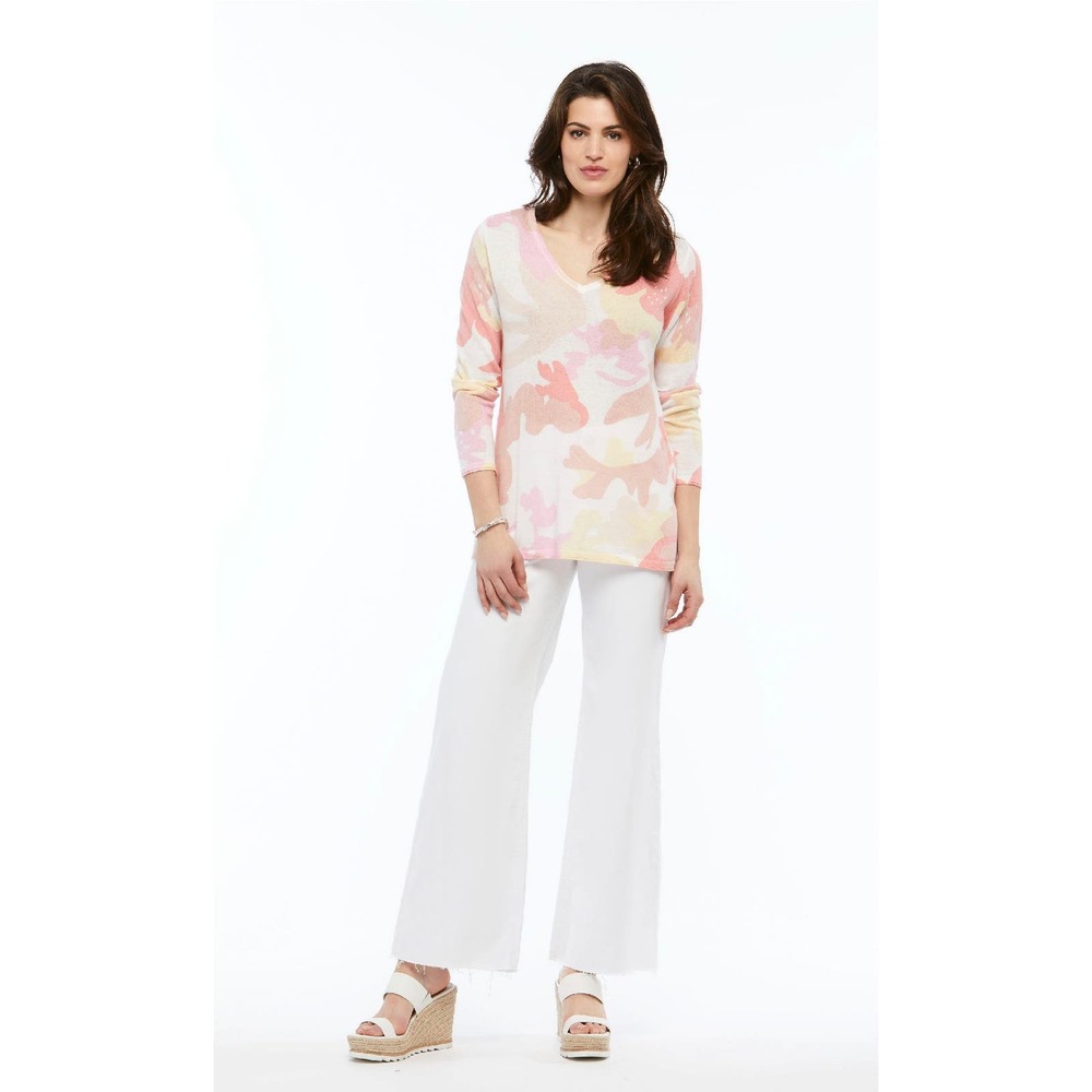 Women's Pink Camo V-Neck Sweater Size XL Casual Comfy Soft Lightweight ORLY NWT - Picture 3 of 3